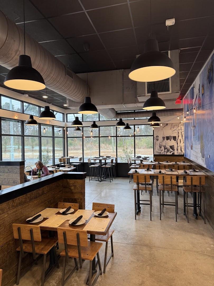 Luna Pizza Cafe - Clayton