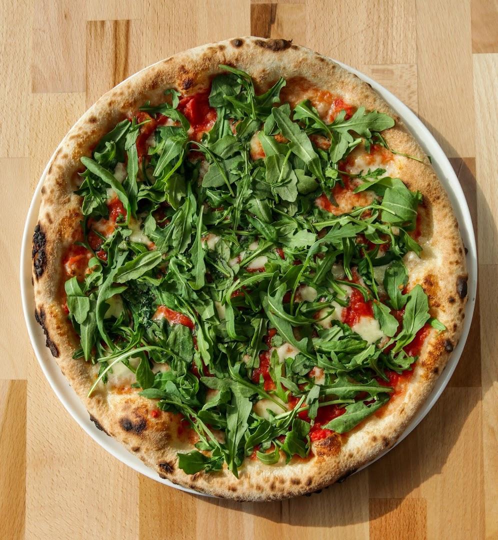 Luna Pizza Cafe - Clayton